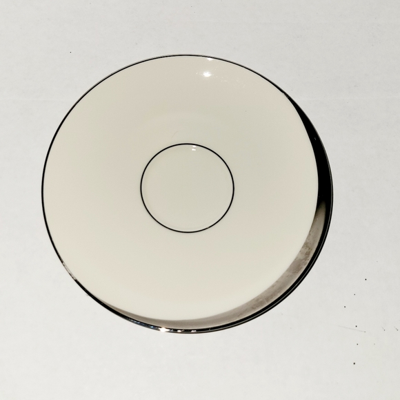 Set of 4 PICKARD CHINA Crescent White/IVORY Saucer Plates (6") - Picture 4 of 7